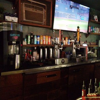 Brooks Bar - Bars Near Me - Riverside, California