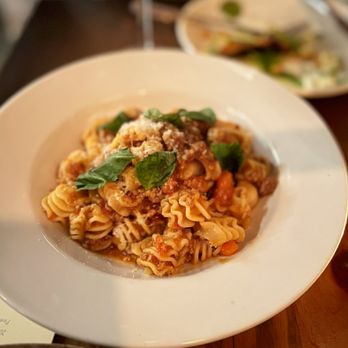 Tartuca - radiatori pasta - Italian Near Me - Portland, Oregon Tartuca - radiatori pasta - Italian Near Me - Portland, Oregon