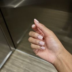 Caché Nail Lounge