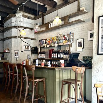 Kiki's - Greek Near Me - New York, New York
