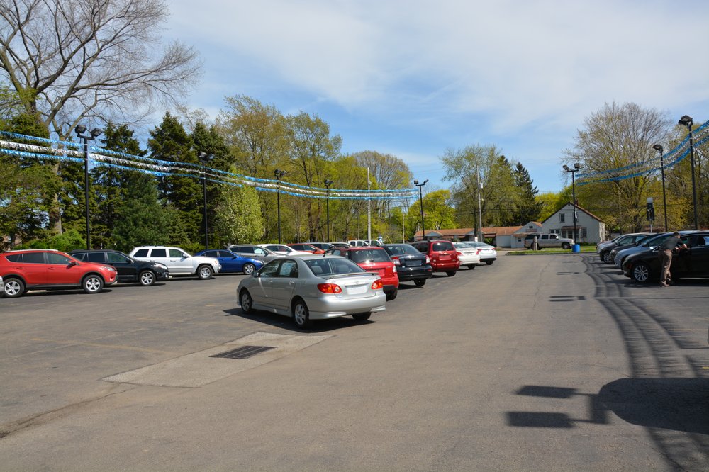 LAKESIDE AUTO SALES Updated August 2024 17 Photos 4844 Buffalo Rd