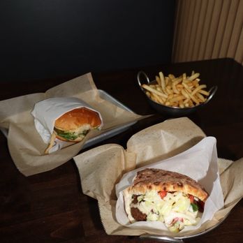 Valley Burger Bar - Burgers Near Me - Los Angeles, California Valley Burger Bar - Burgers Near Me - Los Angeles, California