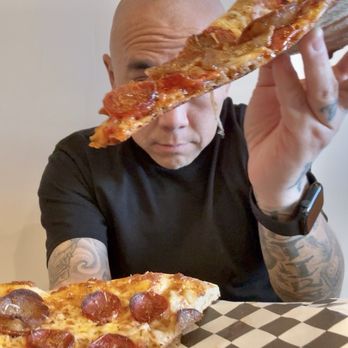 Wowee Zowee - ig: @waydirtydiet for full review - dough strong - Pizza Near Me - Tustin, California Wowee Zowee - ig: @waydirtydiet for full review - dough strong - Pizza Near Me - Tustin, California