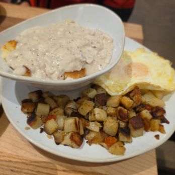 Home Grown - Biscuits & Gravy - Coffee & Tea Near Me - West Des Moines, Iowa