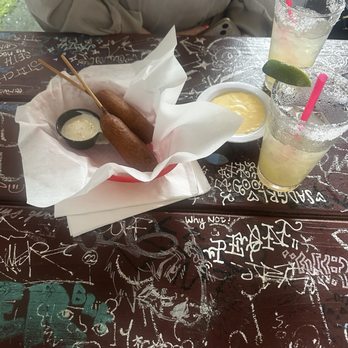 Hungry Tiger - Hotdogs, margaritas - Bars Near Me - Portland, Oregon
