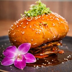 Novu Fusion - Best sushi in Doral and Miami.
NOVU Fusion blends sushi, burgers, picanha & Mediterranean flavors. Top restaurant in Doral for food lovers.