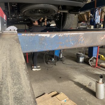Luna's Radiator & Muffler - Auto Repair Near Me - Pacoima, California Luna's Radiator & Muffler - Auto Repair Near Me - Pacoima, California