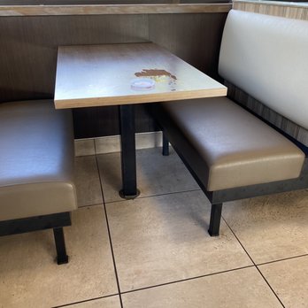 Burger King - a table and benches in a restaurant - Fast Food Near Me - Saint Petersburg, Florida
