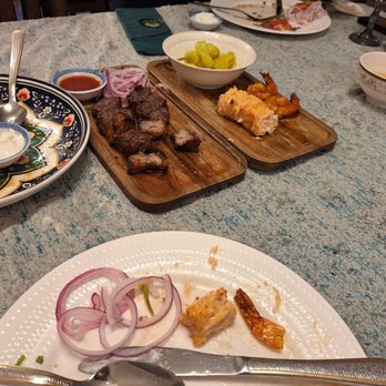 Chinor - Uzbek Near Me - Carol Stream, Illinois