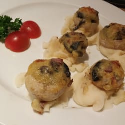 皇后飯店 - snails hehe hvnt had them for a long time!