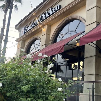 Zankou Chicken - Zankou's entrance - Mediterranean Near Me - Burbank, California