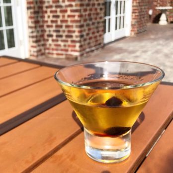 Peck & Plume - Heart of Gold $13 bulleit rye, domaine de canton, luxardo cherry, grapefruit-peppercorn bitters - American Near Me - Cary, North Carolina