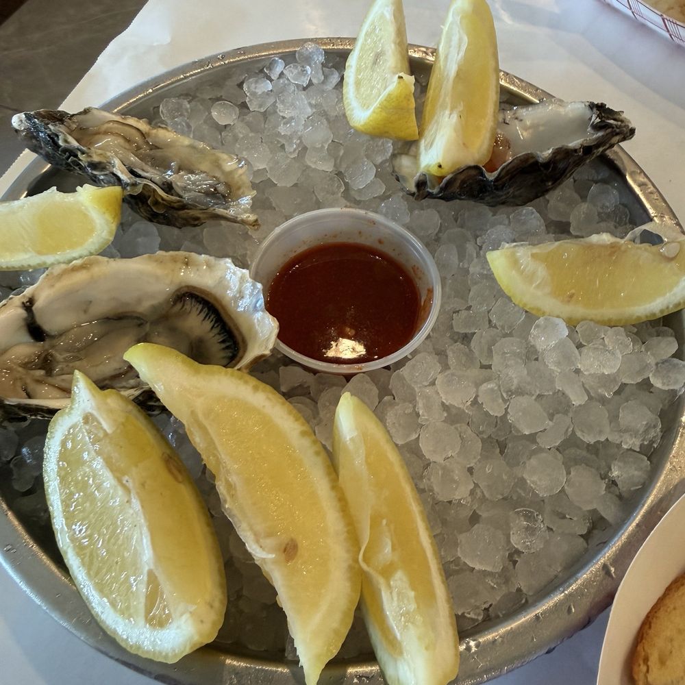 Bag O' Crab - The oysters appetizer (after I'd already "Hoovered" three of them). - Seafood Near Me - Montebello, California