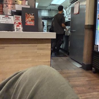 Pizza Hut - This idiot doesn't know customer service and much more, filthy. Review the cameras Pizza Hut! - Pizza Near Me - Canyon Country, California Pizza Hut - This idiot doesn't know customer service and much more, filthy. Review the cameras Pizza Hut! - Pizza Near Me - Canyon Country, California