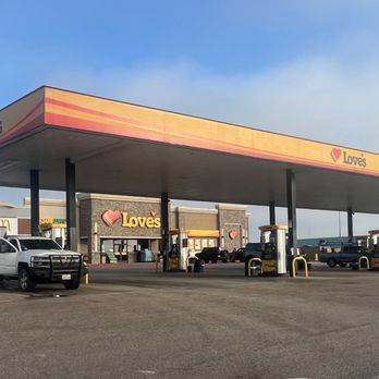 Love's Travel Stop - Gas Stations Near Me - Troy, Texas Love's Travel Stop - Gas Stations Near Me - Troy, Texas