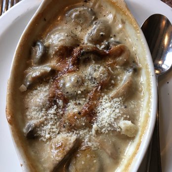 La Piazza - Pizza Near Me - York, NYK