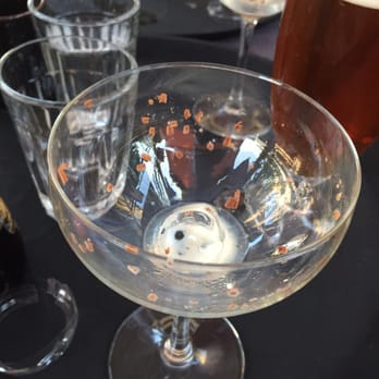 Itamae - En urdrucken CP (hälften vodka hälften Baileys) - Asian Fusion Near Me - Sundbyberg, Alberta