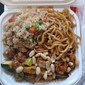 Best Taste Chinese Restaurant - Lunch plate: Kung pao chicken, chow mien, fried rice - Chinese Near Me - Campbell, California Best Taste Chinese Restaurant - Lunch plate: Kung pao chicken, chow mien, fried rice - Chinese Near Me - Campbell, California