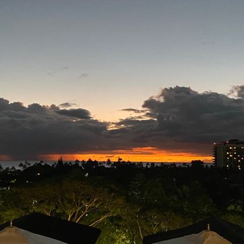 Solera - View! - Lounges Near Me - Honolulu, Hawaii Solera - View! - Lounges Near Me - Honolulu, Hawaii