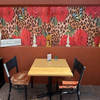 Maxine's On Shine - New American Near Me - Orlando, Florida Maxine's On Shine - New American Near Me - Orlando, Florida