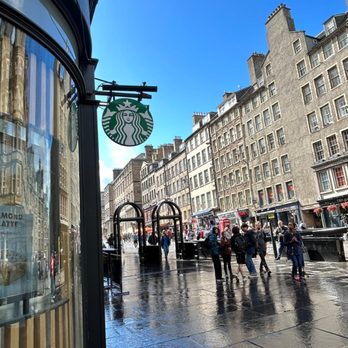 Starbucks - Coffee & Tea Near Me - Edinburgh, EDH