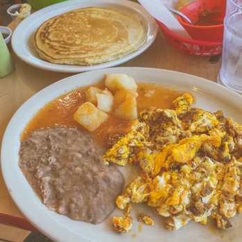 La Casa Bakery and Cafe - Mexican Near Me - Houston, Texas