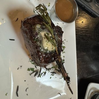 Local Restaurant & Bar - Elk chop - New American Near Me - Jackson, Wyoming
