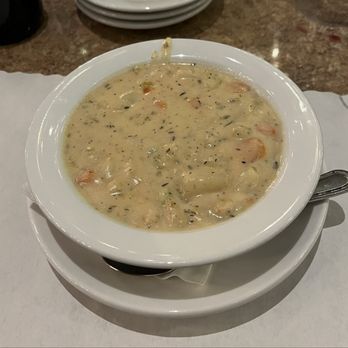 Enrico's Italian Dining - Chef Frank's Famous Clam Chowder - not the most traditional clam chowder, but very good! - Pizza Near Me - Frankfort, Illinois