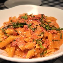 Sale & Pepe Ristorante Italiano & Pizzeria - Penne Vodka with Pancetta