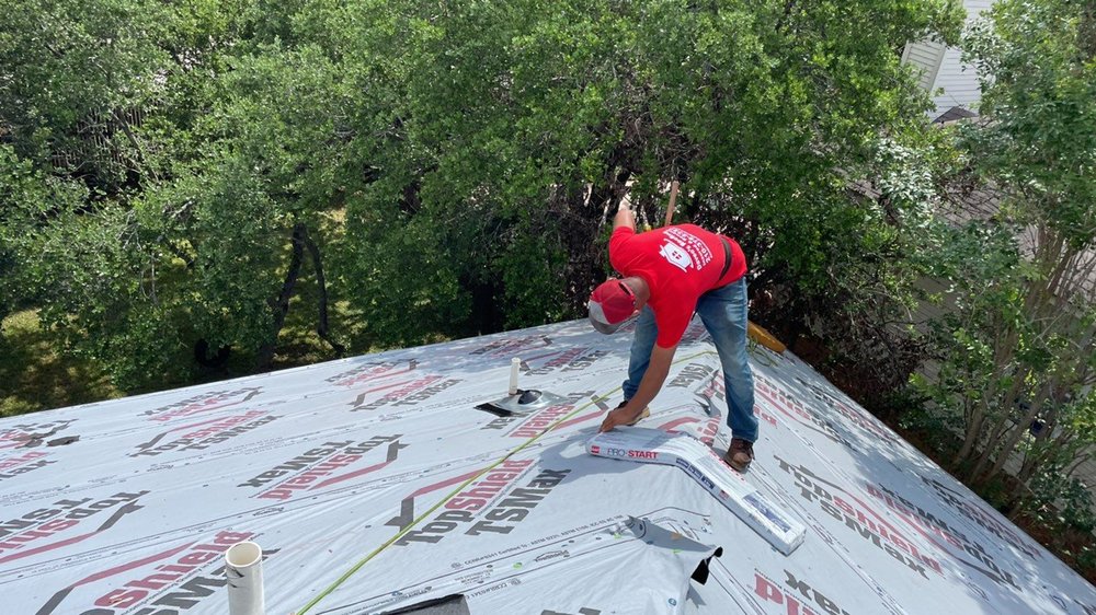 Slide of Daveo’s Roofing