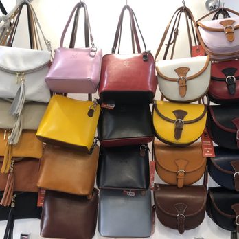 Trevis - Accessories Near Me - Rome, RM