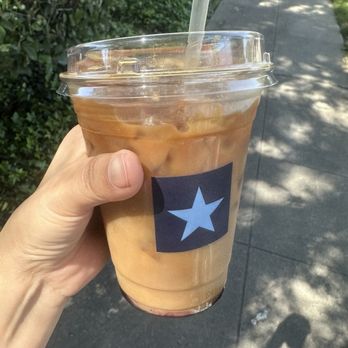 Starlet Coffee - Blueberry pancake with oat milk 10/10 - Coffee & Tea Near Me - Pasadena, California