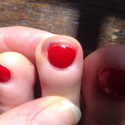 Serenity Nail and Spa - Aggressive nail technician = blood pooled below my nail. Limping :(