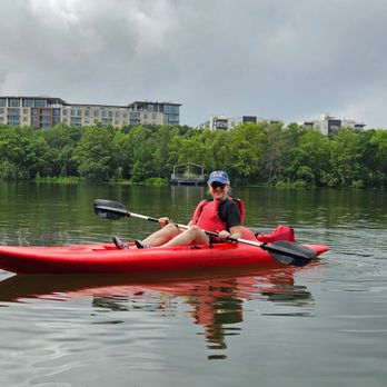 Live Love Paddle Austin Kayak Tours and Rentals - Michelle - Rafting/Kayaking Near Me - Austin, Texas