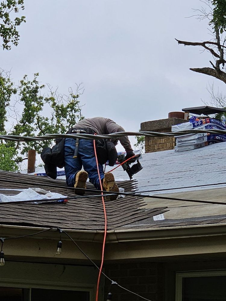 Slide of Gator Top Roofing