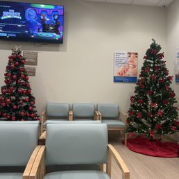 Waiting room is so clean and pretty. Waiting room is so clean and pretty.