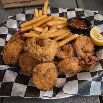 Dick’s Last Resort - Shrimp and fries - Bars Near Me - Orlando, Florida Dick’s Last Resort - Shrimp and fries - Bars Near Me - Orlando, Florida