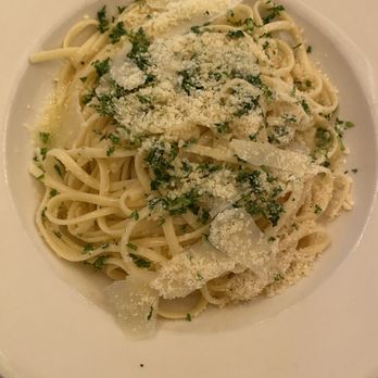 Mamma Mia - Momma Mia Garlic Butter Pasta - Italian Near Me - Bakersfield, California Mamma Mia - Momma Mia Garlic Butter Pasta - Italian Near Me - Bakersfield, California
