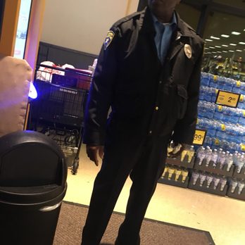 Safeway - Rude servility guard doesn't know how to talk to customer - Grocery Near Me - El Cerrito, California Safeway - Rude servility guard doesn't know how to talk to customer - Grocery Near Me - El Cerrito, California