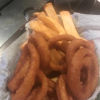 Krug's Tavern - Dive Bars Near Me - Newark, New Jersey