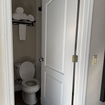 Inn at Mount Shasta - Hotels Near Me - Mount Shasta, California