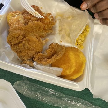 Four Way Restaurant - Dark meat fried chicken - Soul Food Near Me - Memphis, Tennessee