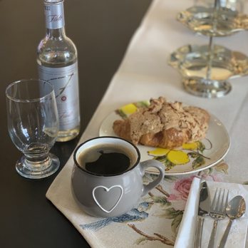 Corner Cafe - Sparkling water and Americano with free almond croissant with a check-in - Cafes Near Me - Cliffside Park, New Jersey