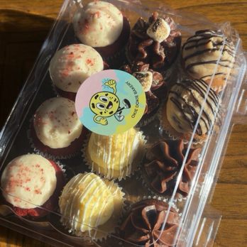 Okie Dokie Bakery - Mini cupcakes - Custom Cakes Near Me - Oklahoma City, Oklahoma