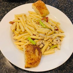Carmines Pizza & Pasta - Penne Gorgonzola