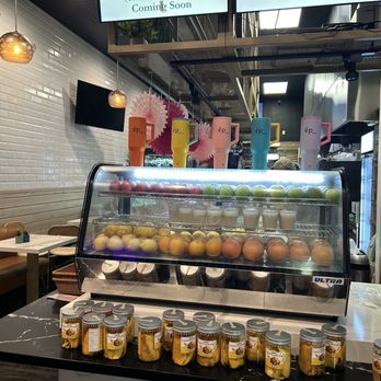 Ep  Juicery - Front counter - Juice Bars & Smoothies Near Me - Garden Grove, California