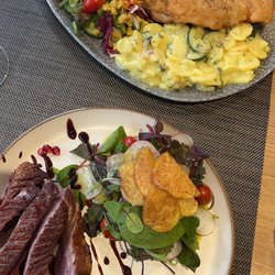 Restaurant Brücken - Duck breast (front) and Weinerschnitzel (back)