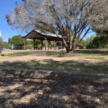 Mary Moore Searight Metropolitan Park - Parks Near Me - Austin, Texas Mary Moore Searight Metropolitan Park - Parks Near Me - Austin, Texas