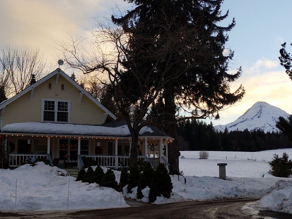 MT HOOD BED & BREAKFAST Updated August 2024 33 Photos & 27 Reviews