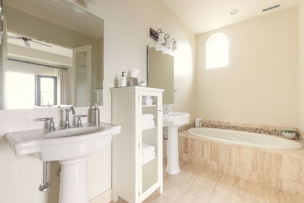 Black Walnut Inn & Vineyard by null